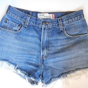 LEVI'S Frayed Cutoff Shorts